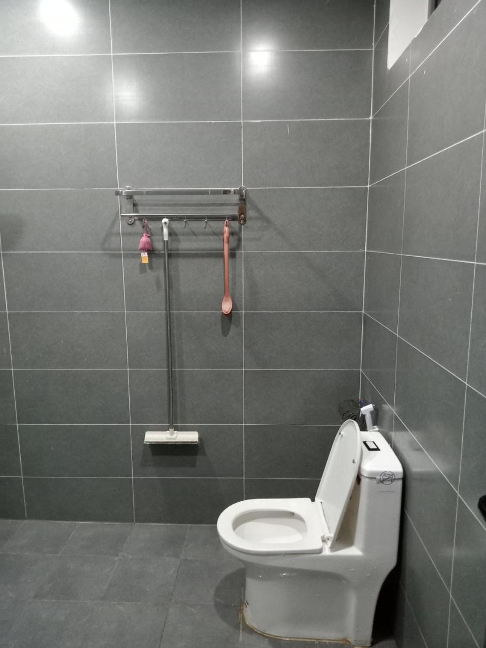 Khoi Dai Hotel Buôn Ma Thuột Esterno foto