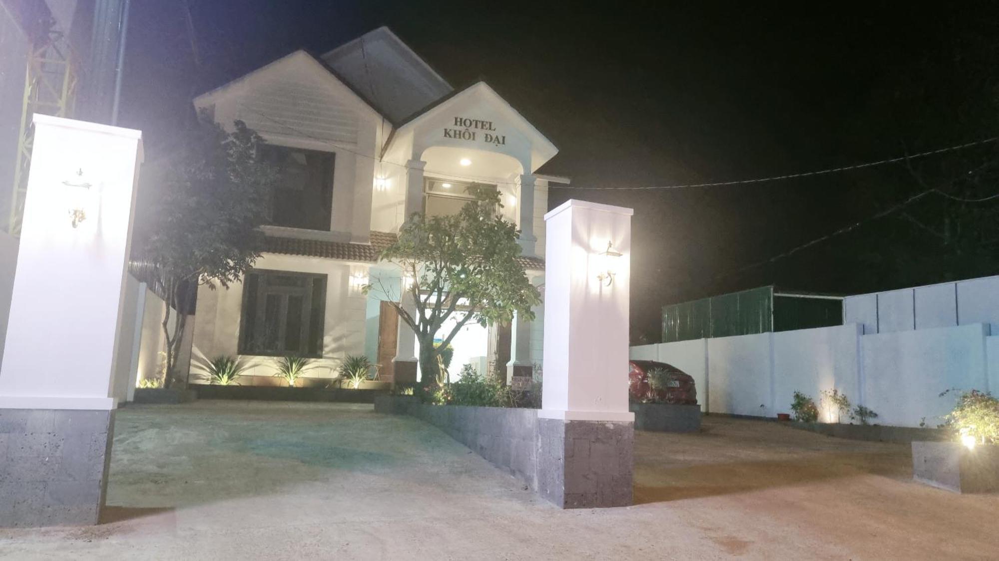 Khoi Dai Hotel Buôn Ma Thuột Esterno foto